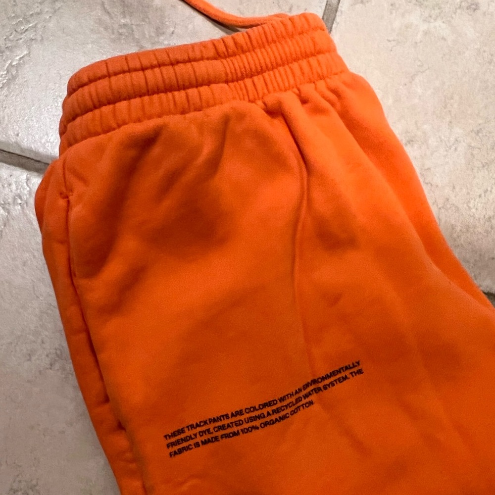 🌞2 for $40🌞 Pangaia kids 11-12 orange joggers 🍊